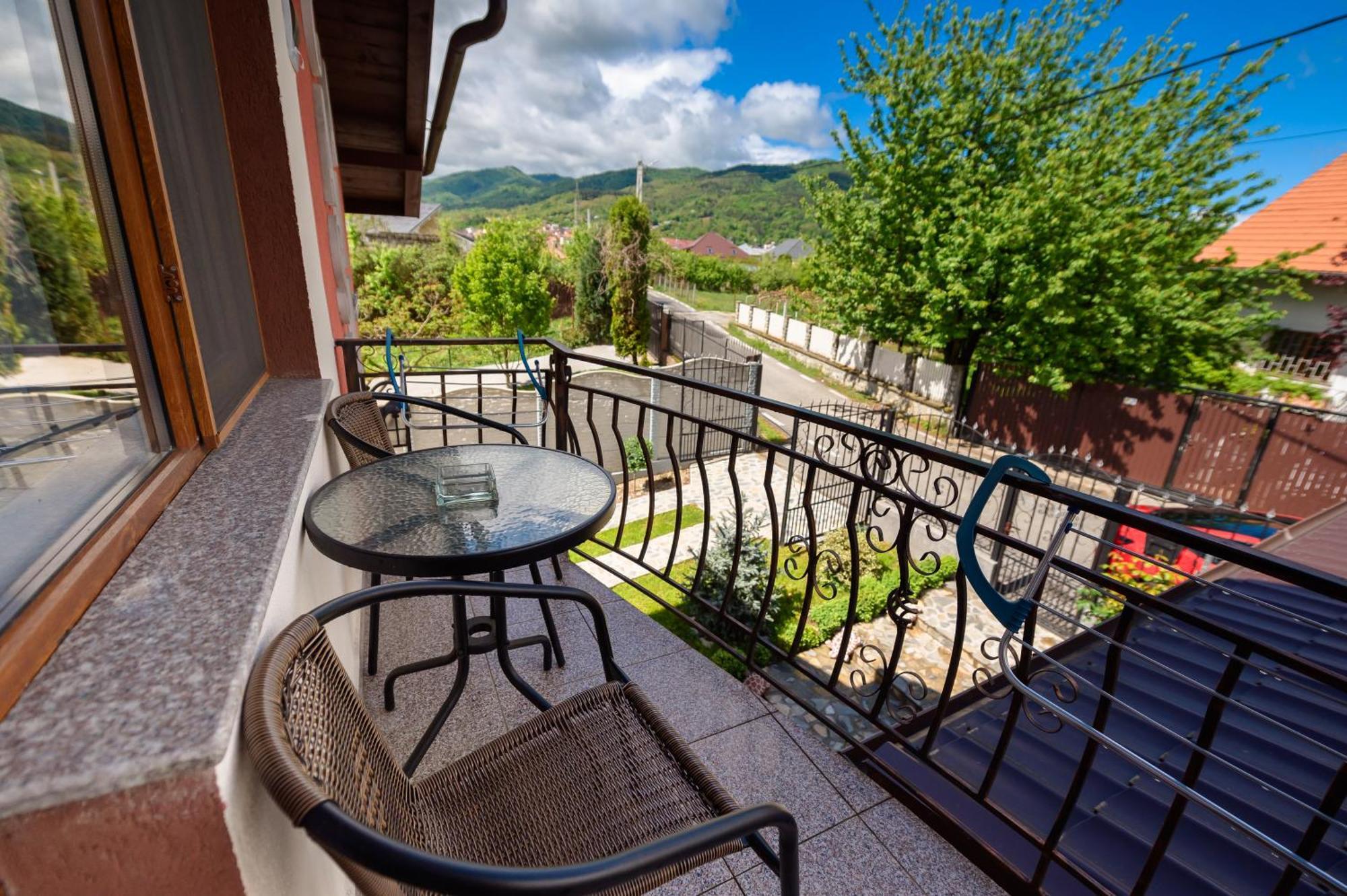 Casa Alex Calimanesti Hotel Luaran gambar